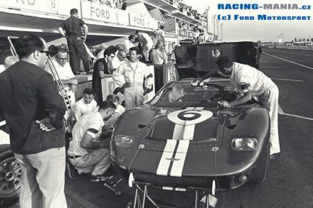 Lucien Bianchi i Mario Andretti - Ford Mk.II.