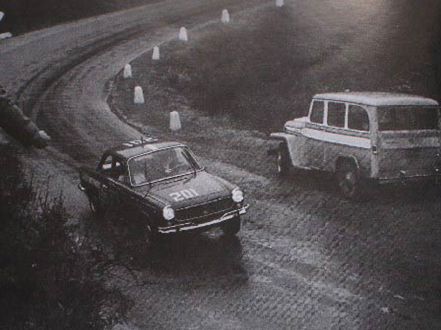 Carlos Reutemann i Dique Los Molinos – Fiat 1500 coupe.