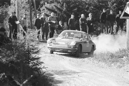 Porsche 911.