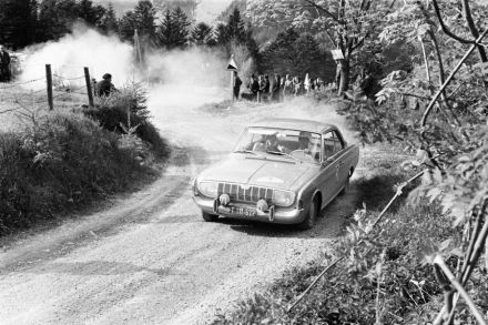Ford Taunus.