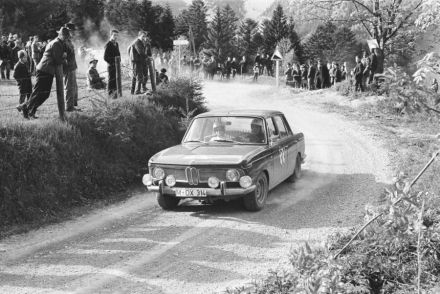 BMW 2000 Ti.