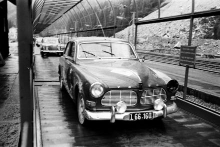 Volvo 122.