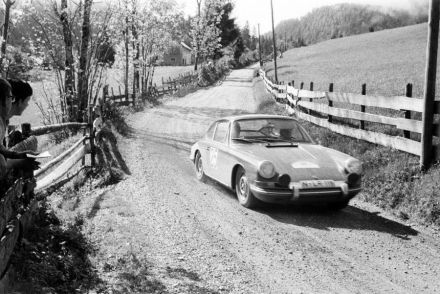 Porsche 911.