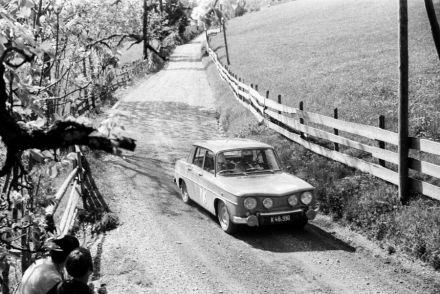 Renault 8 Gordini.
