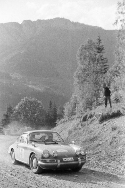 Porsche 911.