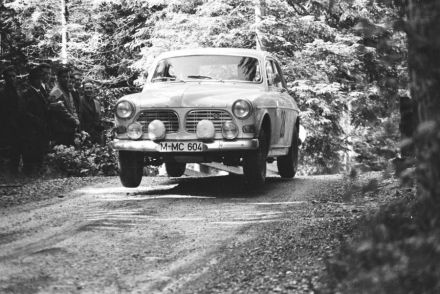 Volvo 122.