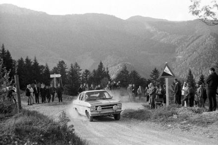 Opel Kadett coupe.