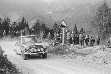 BMC Mini Cooper.