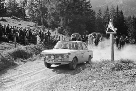BMW 2000 Ti.