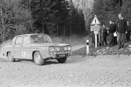 Renault 8 Gordini.