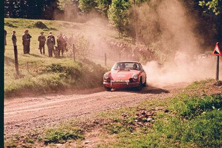Porsche 911S.