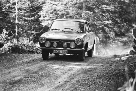 Fiat 850 coupe.