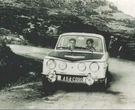  Manzagol i Oliva – Renault 8 Gordini.