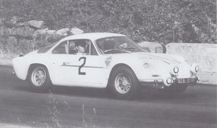  Bernard Tramont i Ricardo Munoz – Alpine Renault A110.