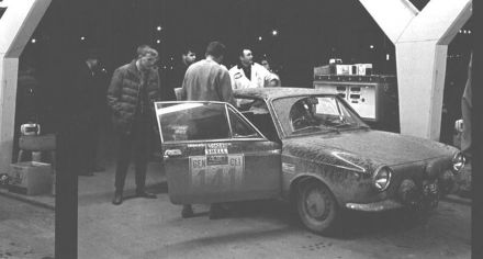 Fiat 850 coupe.