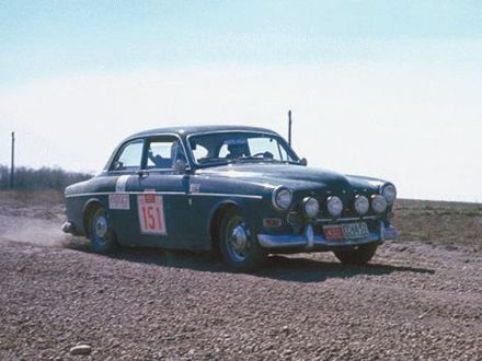 Volvo 122.