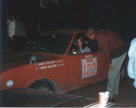 Anita Taylor i Terry Gillies