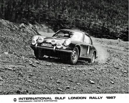 Björn Waldegard i Lars Helmer – Porsche 911S.