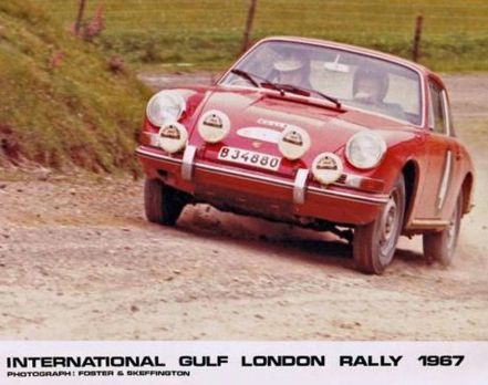  Björn Waldegard i Lars Helmer – Porsche 911S.