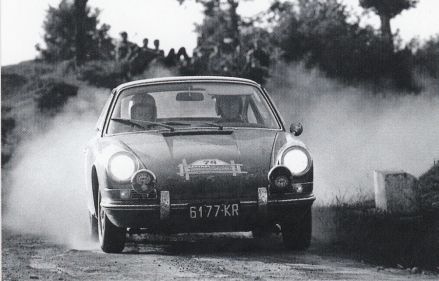 Porsche 912.