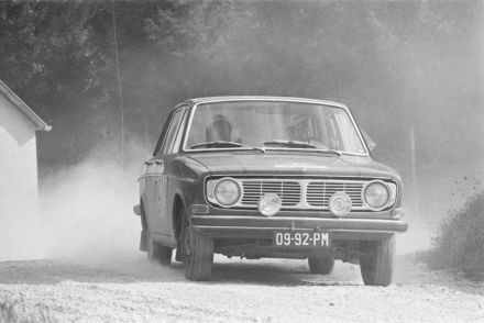 Volvo 142