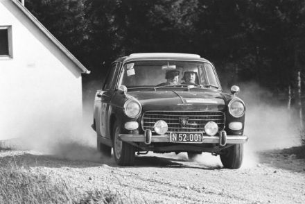 Peugeot 404