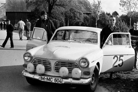 Volvo 122