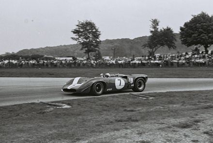 John Surtees – Lola T70 Mk.3B Chevrolet.