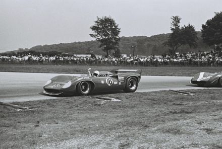 Nr.16.George Follmer – Lola T70 Mk.3 Chevrolet.