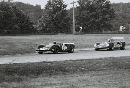 Nr.36.Dan Gurney – Lola T70 Mk.3B, nr.25.Charlie Hayes – McKee Mk.7 Oldsmobile.