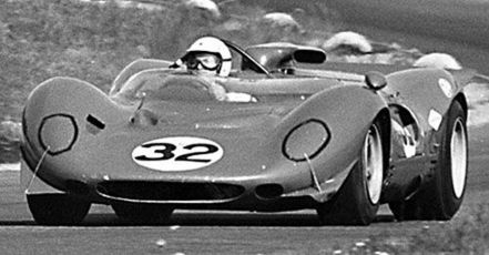Ludovico Scarfiotti – Ferrari 412P spyder.
