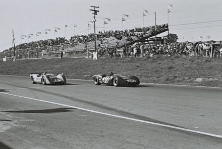 Nr.36.Dan Gurney – Lola T70 Mk.3B Ford, nr.4.Bruce McLaren – McLaren M6A Chevrolet.