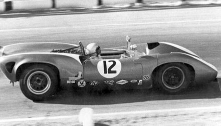  Roger McCluskey – Lola T17 Mk.2 Chevrolet.