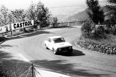 Alfa Romeo GTA.