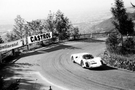 Porsche Carrera 6.