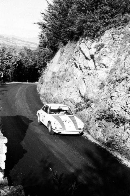 Porsche 911.