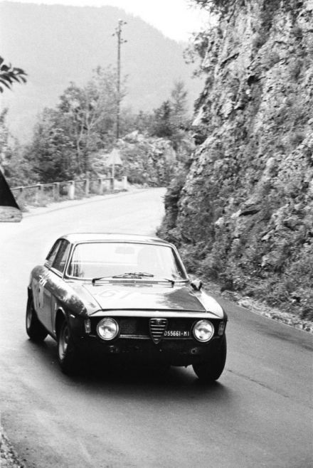 Alfa Romeo GTA.