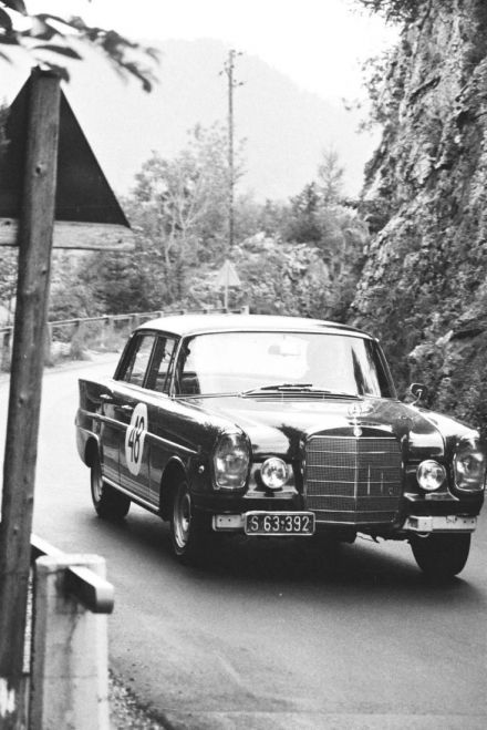 Mercedes Benz