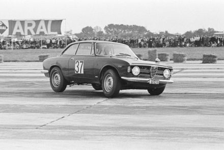 Alfa Romeo GTA
