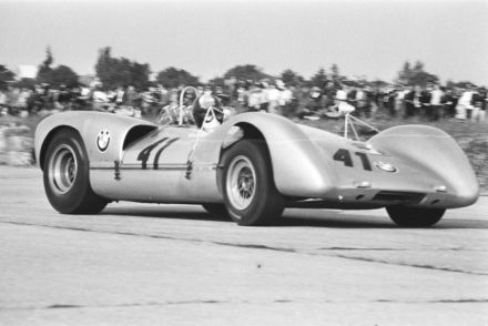 Dieter Quester – Lola T110 BMW.