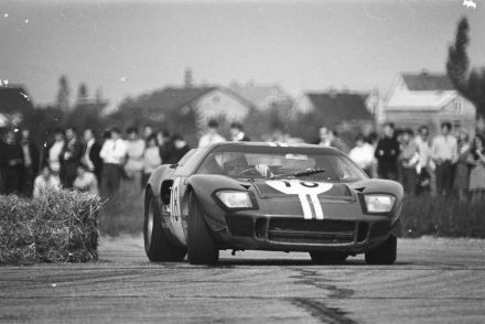 Ford GT 40