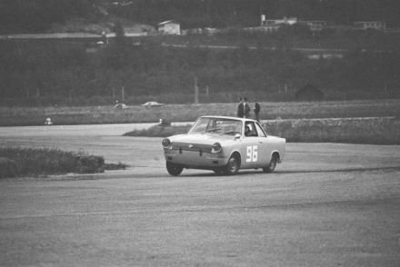 BMW 700
