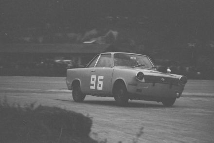 BMW 700