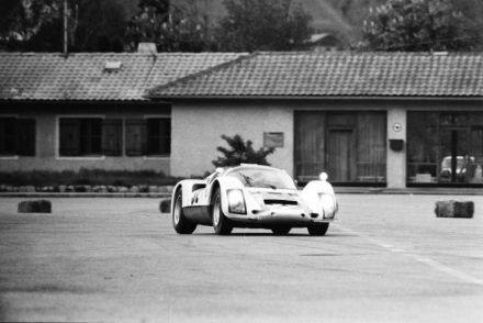Hans Tschiemer – Porsche 906.