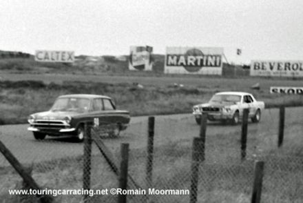 Fordy:Cortina i Mustang