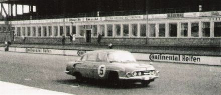 Stanislav Hajdusek, Alois Mark i Adolf Vermirovsky – Tatra 2-603 B5.