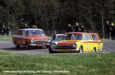  Nr.2.Svante Vorrsjö, nr.24.Tommy Johansson – Fordy Lotus Cortina.