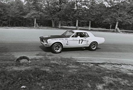 Jerry Titus – Ford Shelby Mustang.