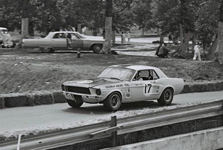 Jerry Titus – Ford Shelby Mustang.