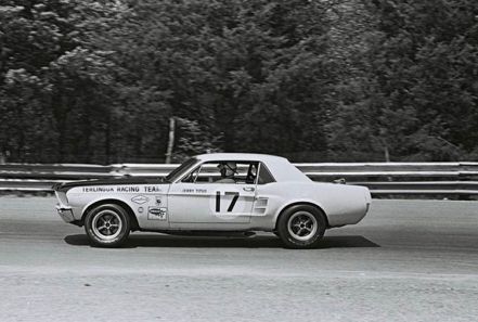   Jerry Titus – Ford Shelby Mustang.